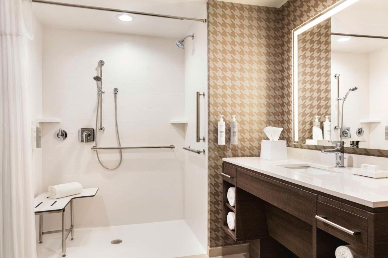 Home2 Suites By Hilton Milwaukee West West Allis Buitenkant foto