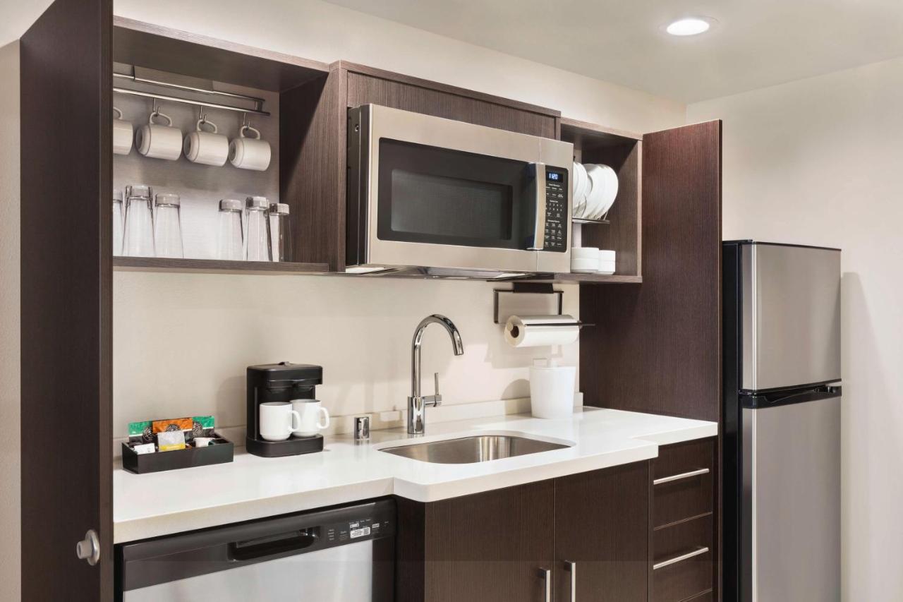 Home2 Suites By Hilton Milwaukee West West Allis Buitenkant foto